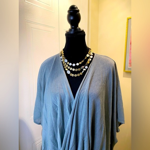 ✅Fashion  Essentials kimono wrap greyish blue sweater 🩵🩵 - Picture 5 of 11